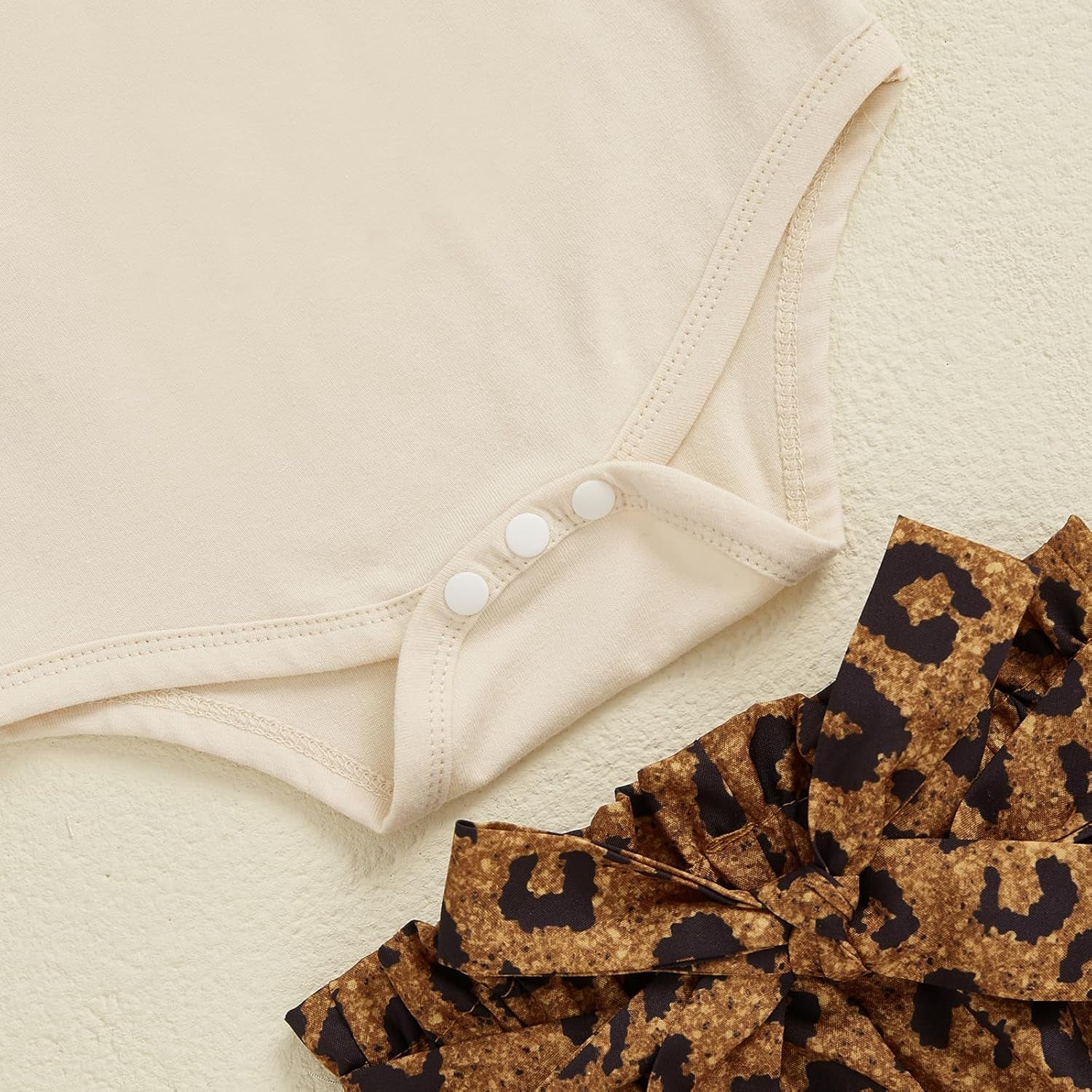 Aunties Bestie Baby Girl Clothes Aunt Saying Letter Embroidery Ruffle Romper Leopard Pant Headband 3Pcs Summer Outfit